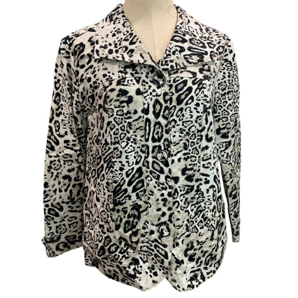 Large (12) Chico's Women's Animal Print Cotton Canvas White Black Brown